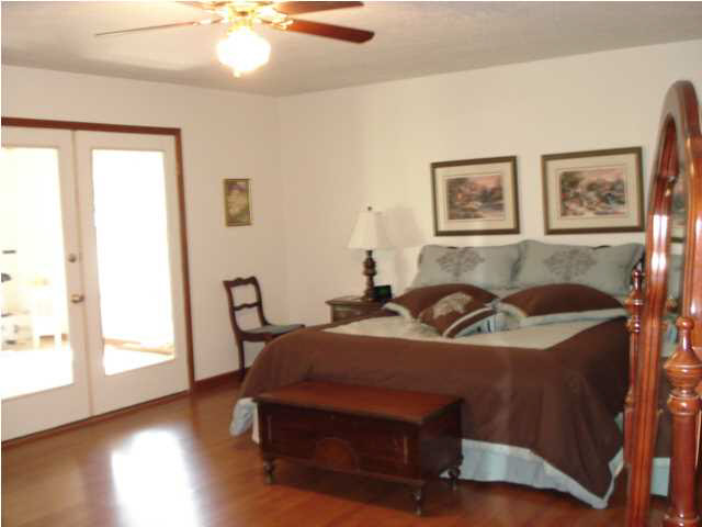 3266 West Martin Road Newburgh, IN 47630 - Photo 19 of 30 Gallery Image 19