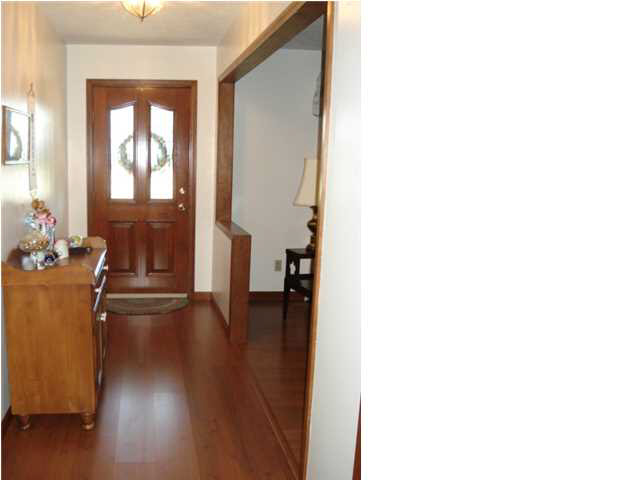 3266 West Martin Road Newburgh, IN 47630 - Photo 5 of 30 Gallery Image 5
