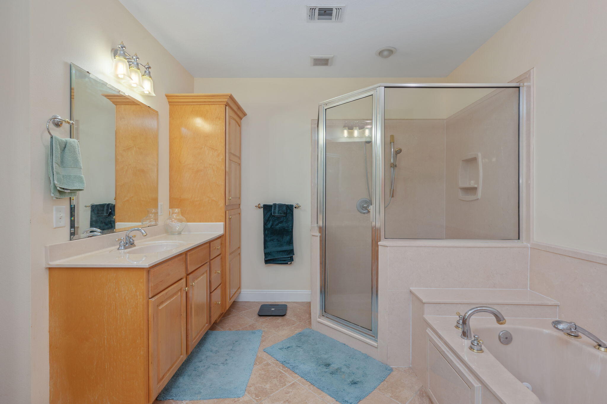 6199 Lake Ella Road Crestview, FL 32539 - Photo 27 of 58 Primary bath