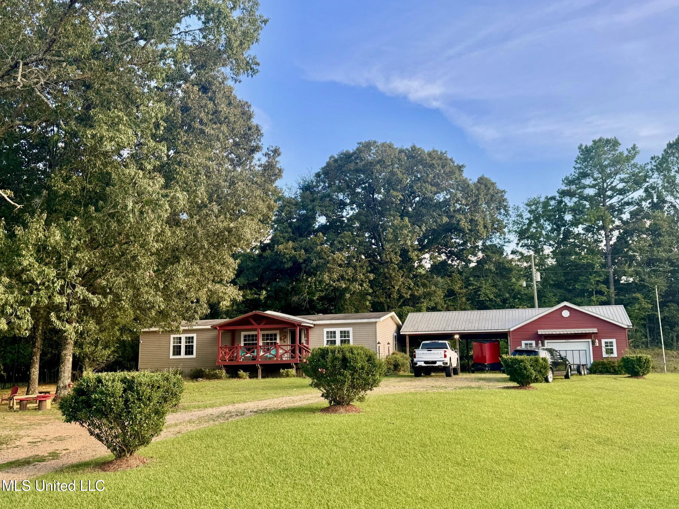 4368 County Road 87 Vaiden, MS 39176 - Photo 2 of 18 Front of home