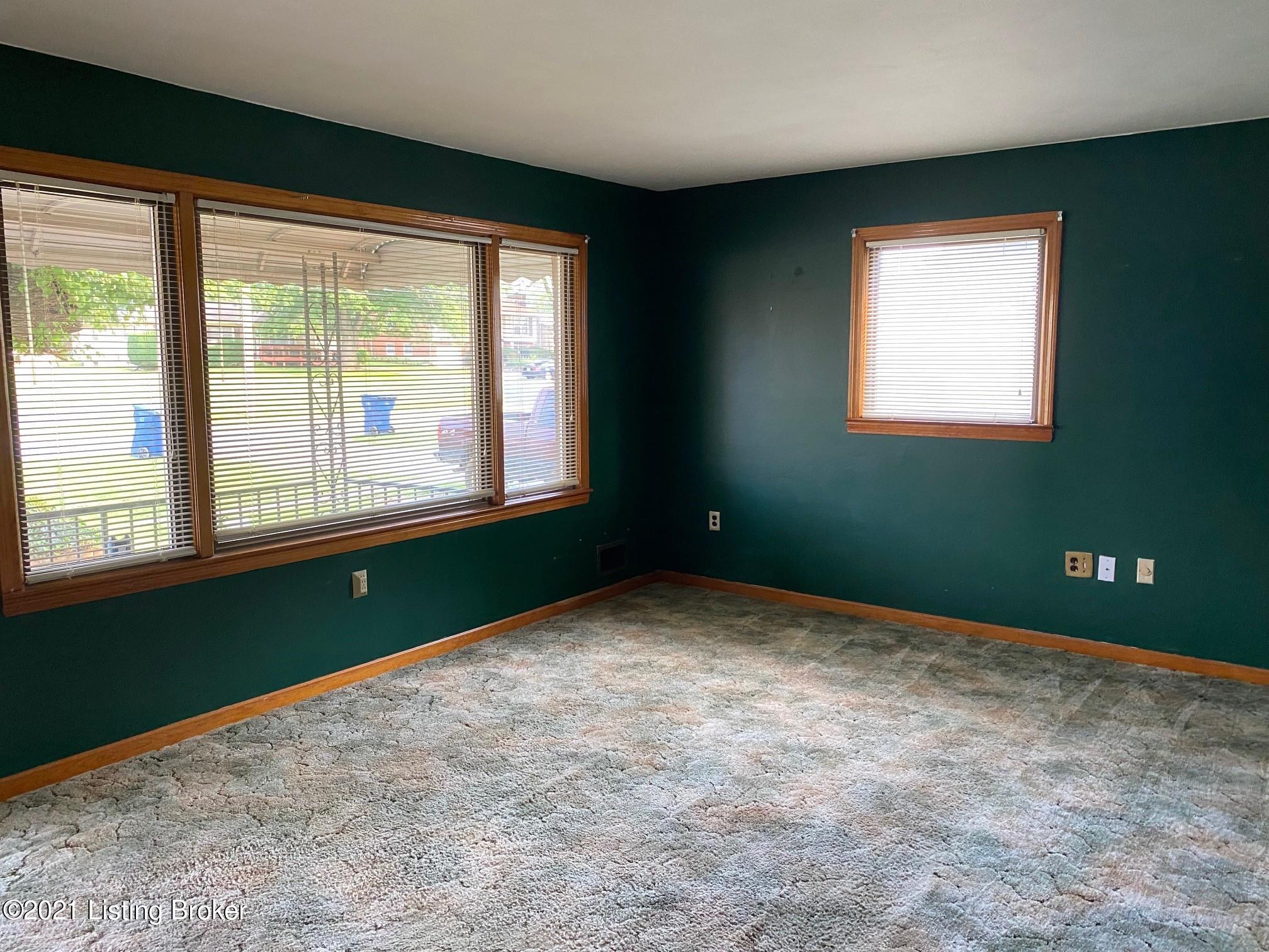 8405 Terry Road Louisville, KY 40258 - Photo 3 of 19 16