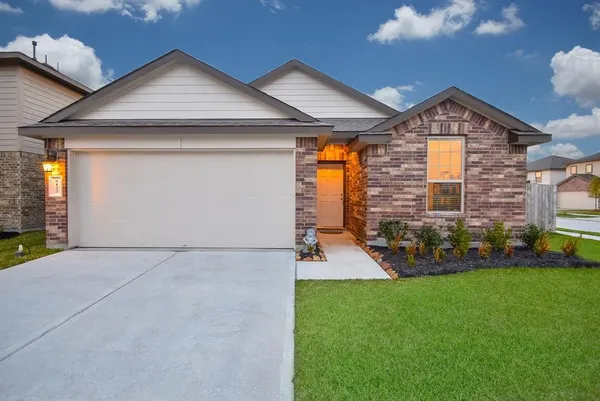 $2,150 | 8127 Gambrel Way, Rosharon, TX 77583