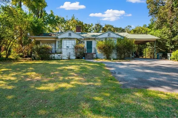 $299,000 | 906 Buena Vista Drive, Tallahassee, FL 32304