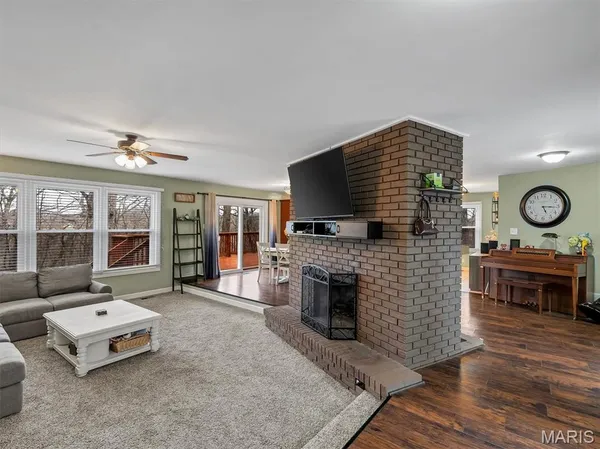 $340,000 | 1900 Glenn Court, Marthasville, MO 63357