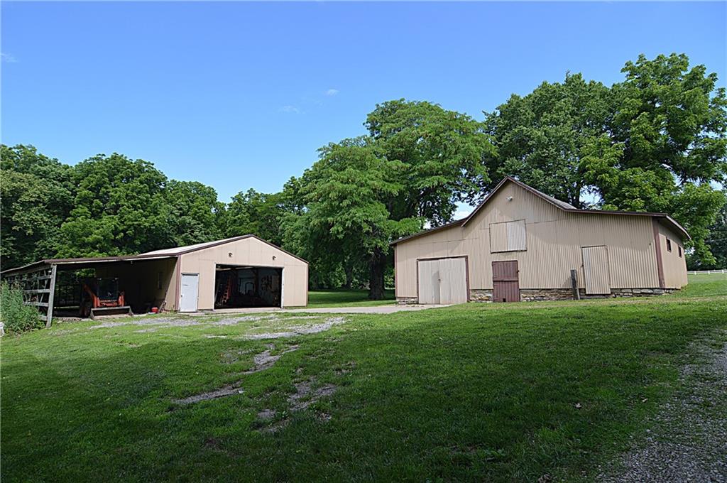 13905 Leavenworth Road Basehor, KS 66007 - Photo 30 of 39