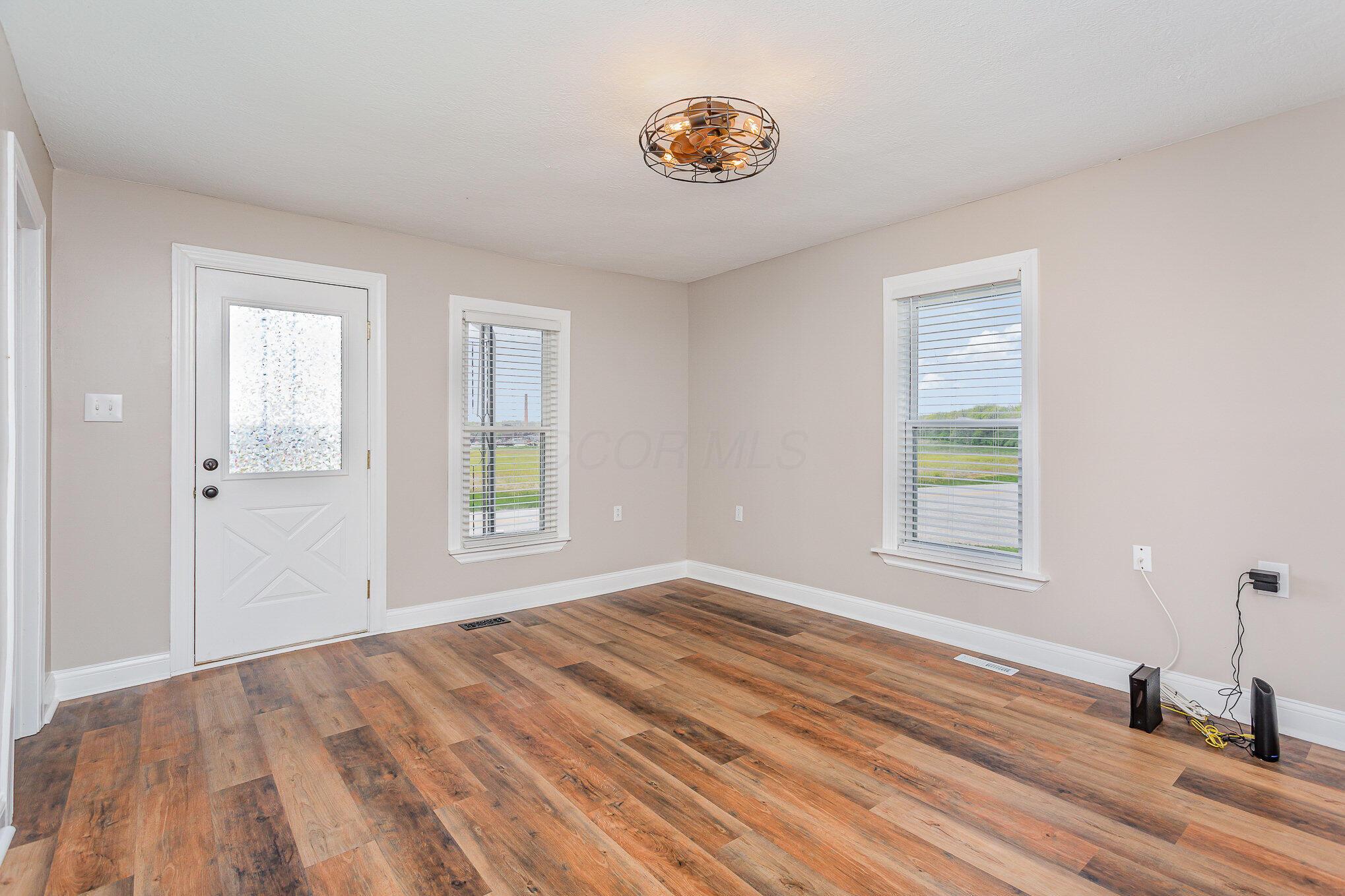 5474 Fairfield Road Orient, OH 43146 - Photo 6 of 19 004_file_603