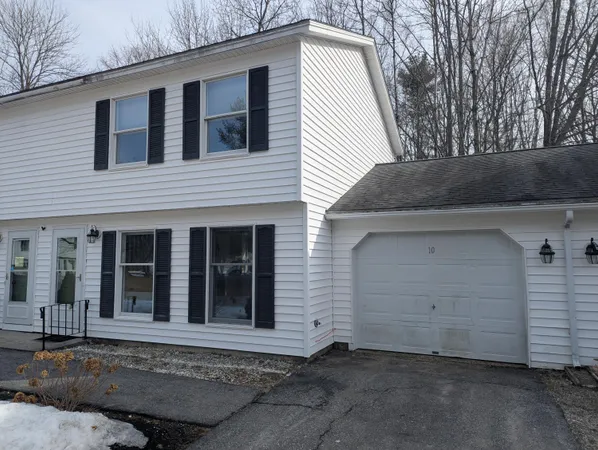 $350,000 | 10 Everett Court, Unit 10, Westbrook, ME 04092