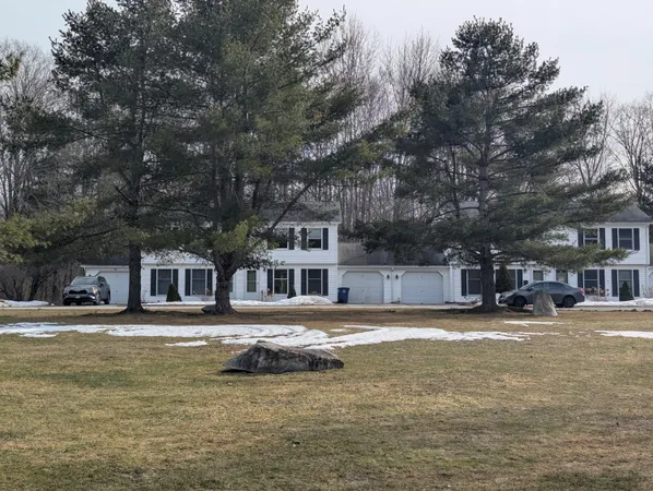 $350,000 | 10 Everett Court, Unit 10, Westbrook, ME 04092