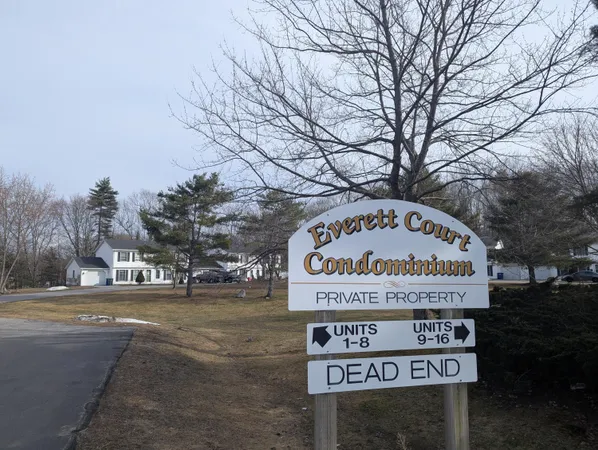 $350,000 | 10 Everett Court, Unit 10, Westbrook, ME 04092
