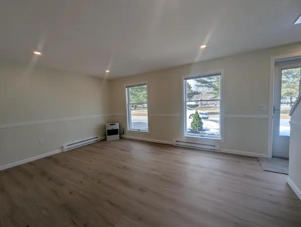 $350,000 | 10 Everett Court, Unit 10, Westbrook, ME 04092