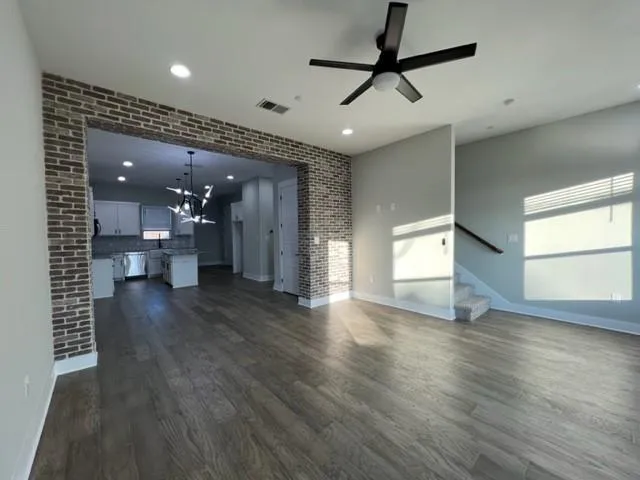 $2,900 | 313 North Mill Street, Lewisville, TX 75057