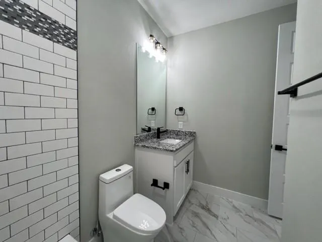 $2,900 | 313 North Mill Street, Lewisville, TX 75057