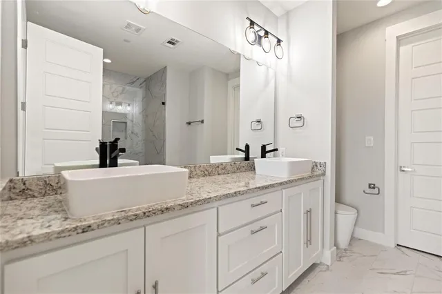 $2,900 | 313 North Mill Street, Lewisville, TX 75057