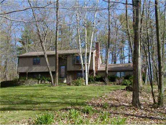34 Ministerial Road Windham, NH 03087 - Photo 1 of 5
