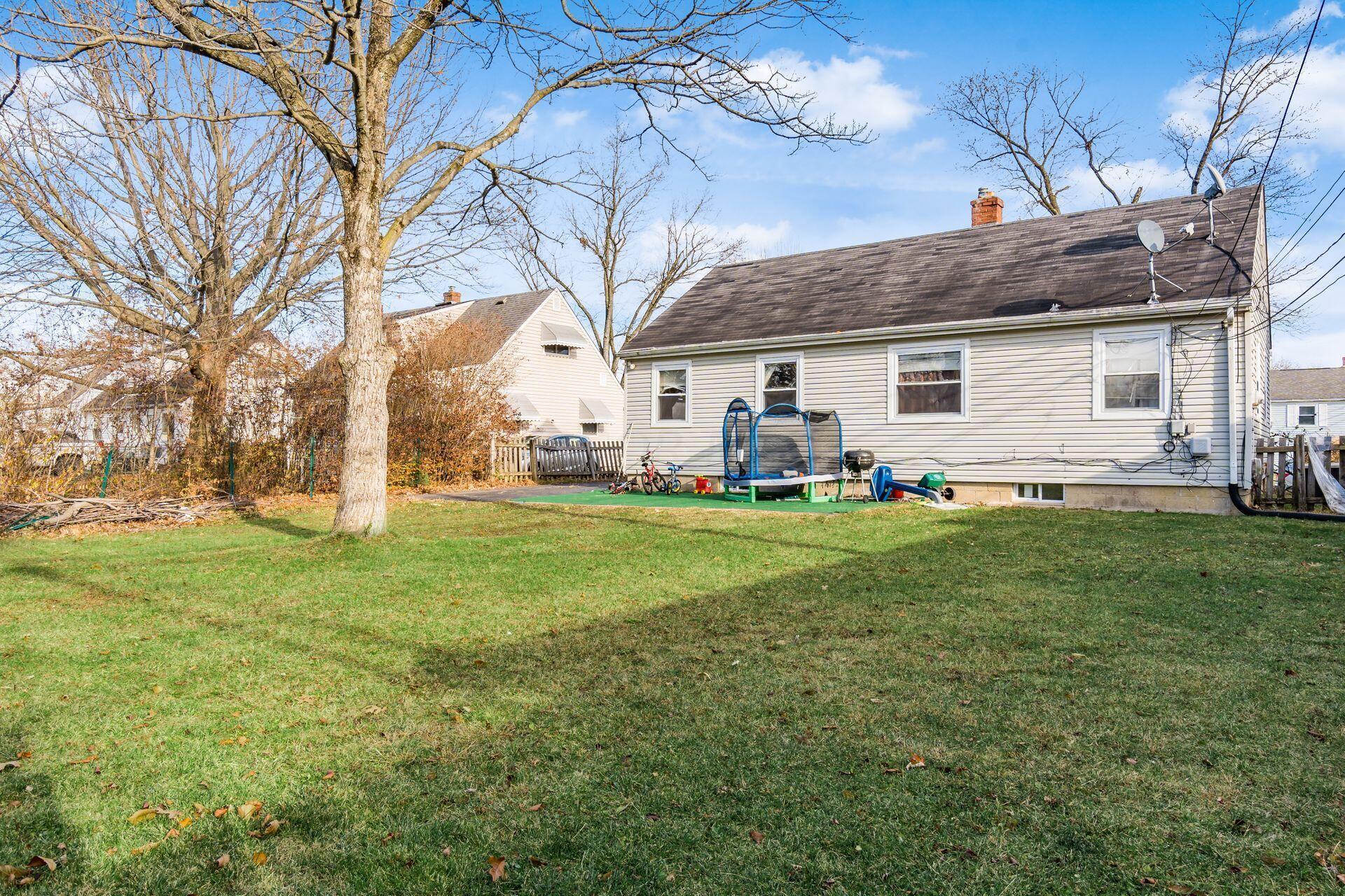 263 Deerfield Road Columbus, OH 43228 - Photo 27 of 27 027_fbc60_i 263 Deerfield 058