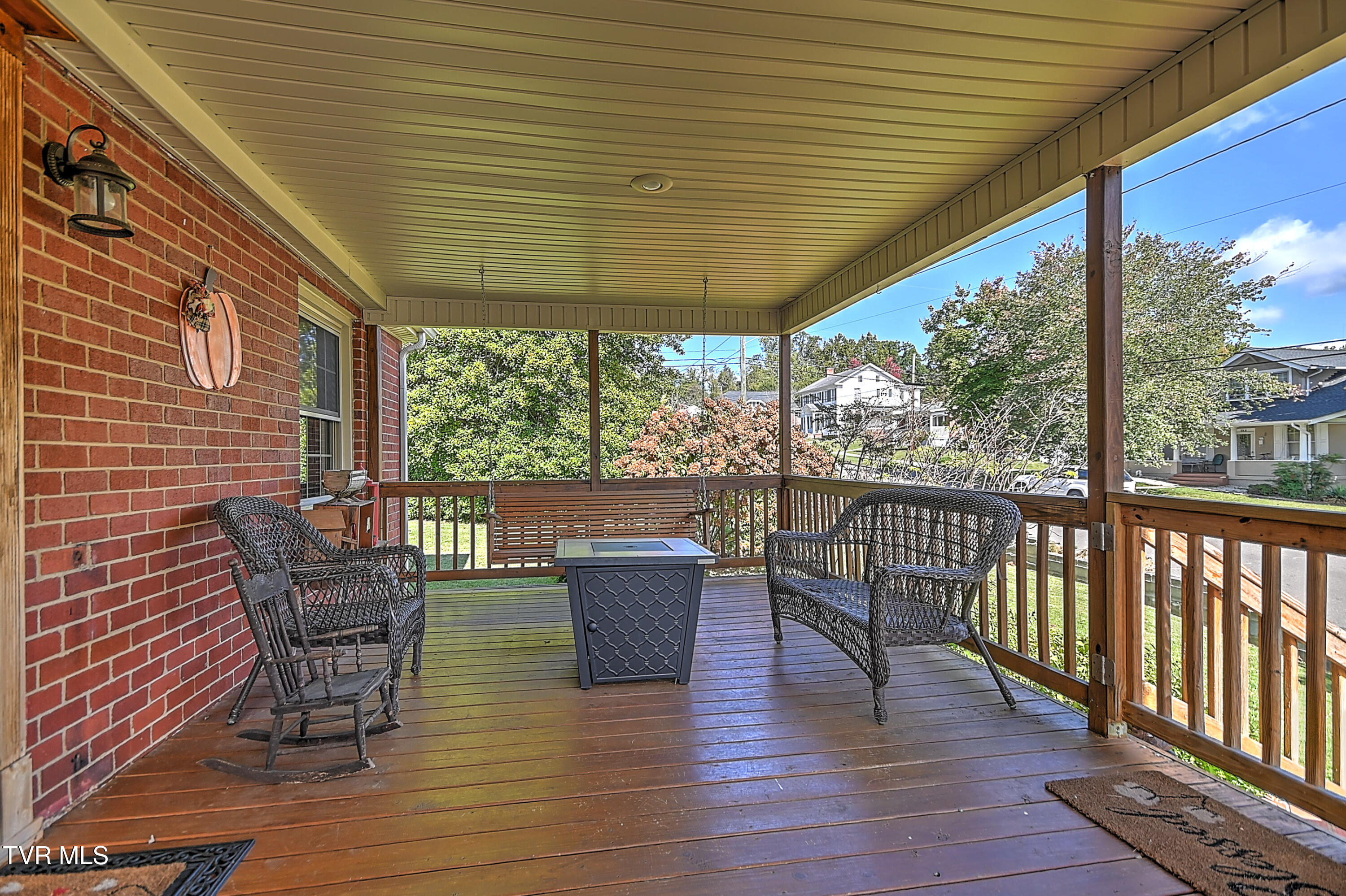700 Park Street Bristol, VA 24201 - Photo 5 of 45 700 Park St_-8