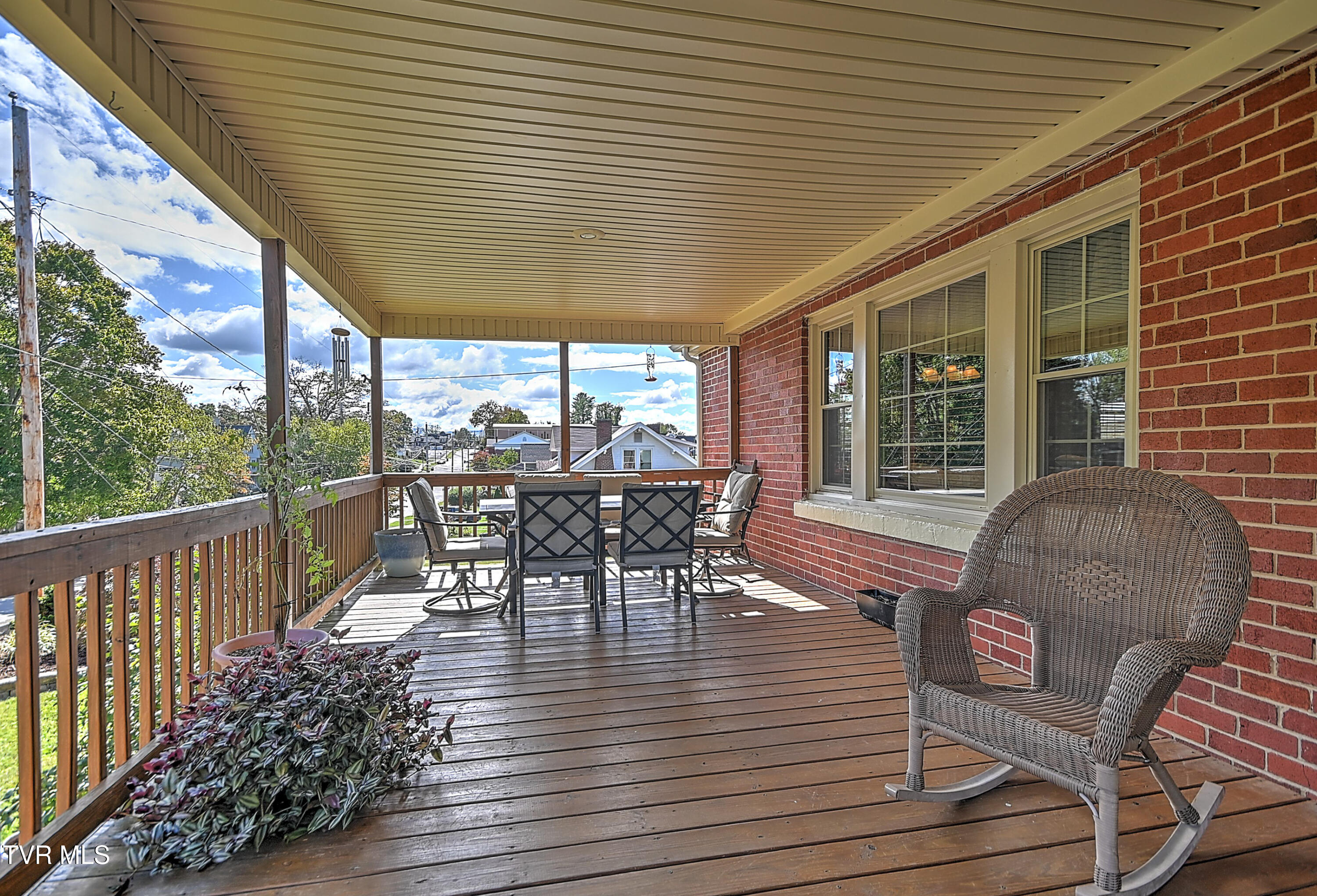 700 Park Street Bristol, VA 24201 - Photo 6 of 45 700 Park St_-9