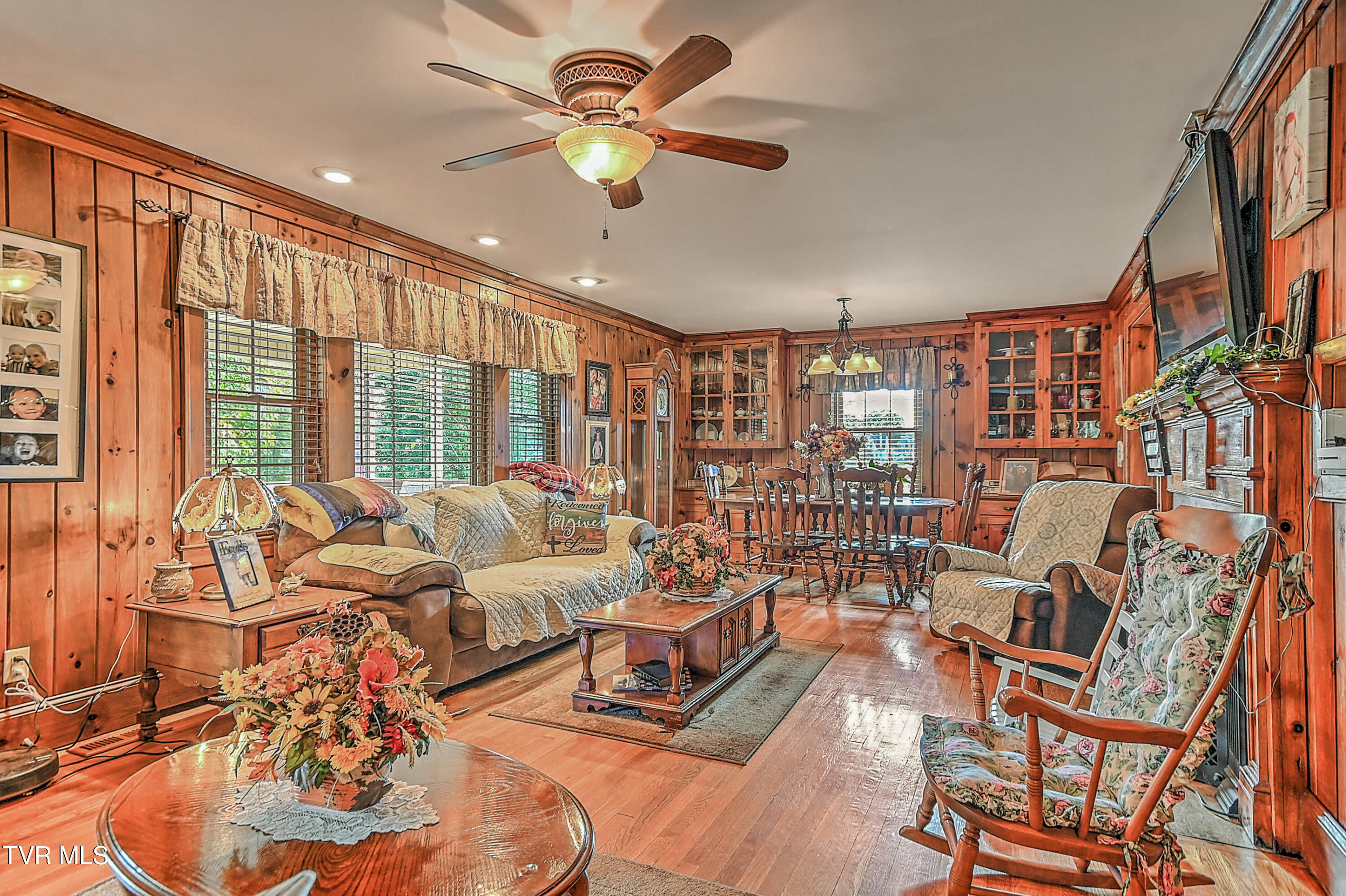 700 Park Street Bristol, VA 24201 - Photo 7 of 45 700 Park St DB