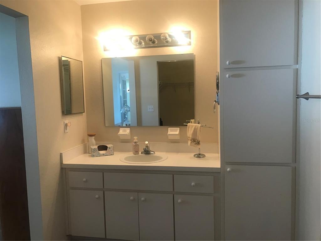 13338 Southwest 111th Circle Dunnellon, FL 34432 - Photo 17 of 32