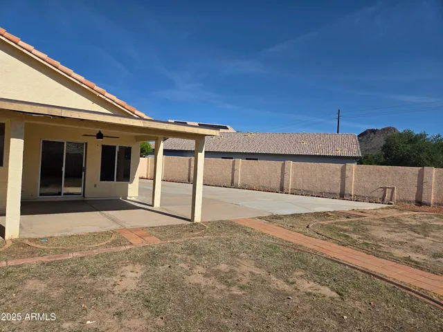 $2,199 | 6735 West Bronco Trail, Peoria, AZ 85383