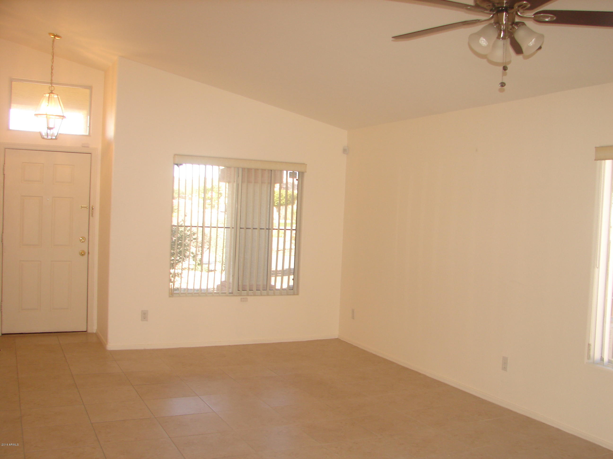 6735 West Bronco Trail Peoria, AZ 85383 - Photo 2 of 18 DSC03665