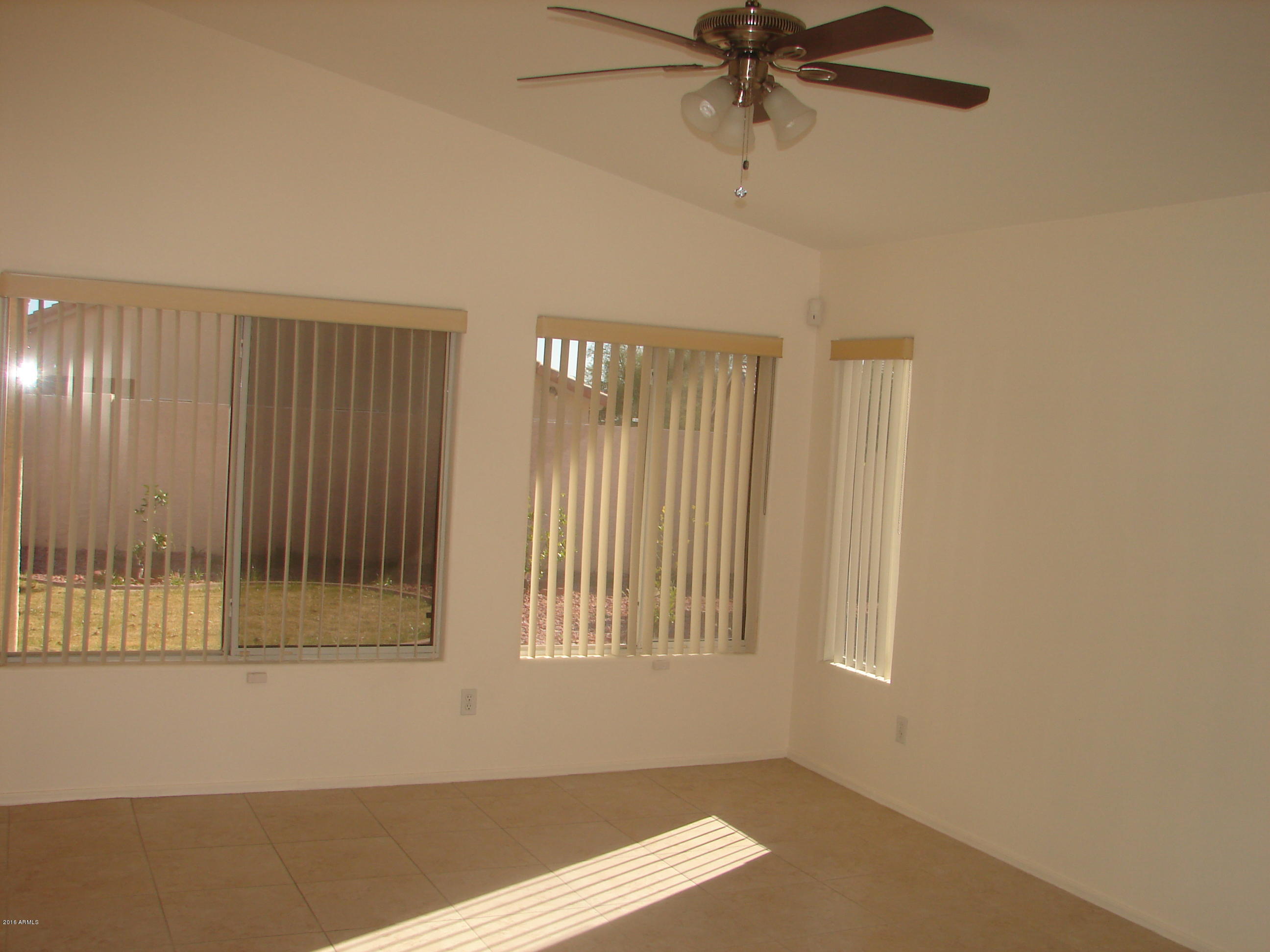6735 West Bronco Trail Peoria, AZ 85383 - Photo 7 of 18 DSC03649