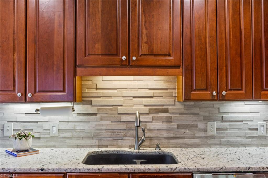 2604 Burch Point High Point, NC 27265 - Photo 17 of 47 Gallery Image 17