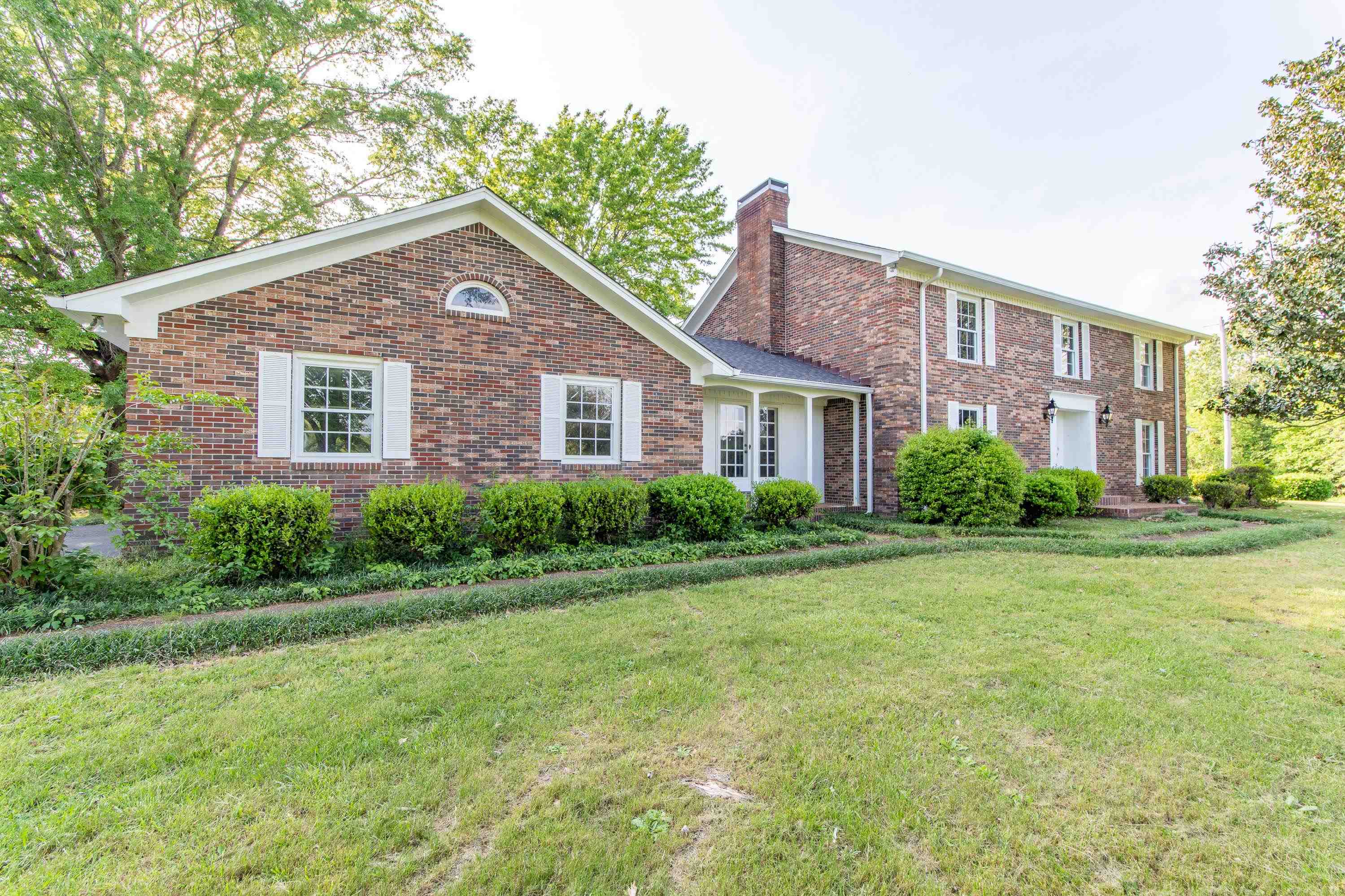 9595 Clifton Road Savannah, TN 38372 - Photo 1 of 24 Gallery Image 1
