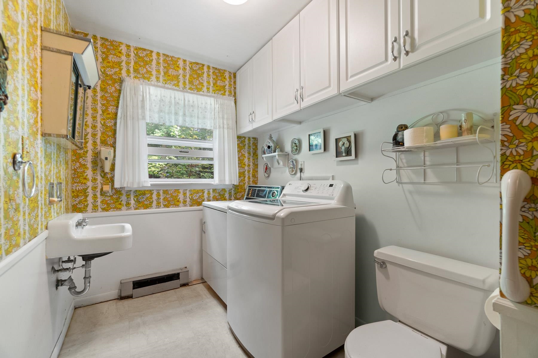 4466 West Division Road Huntington, IN 46750 - Photo 12 of 36 Gallery Image 12