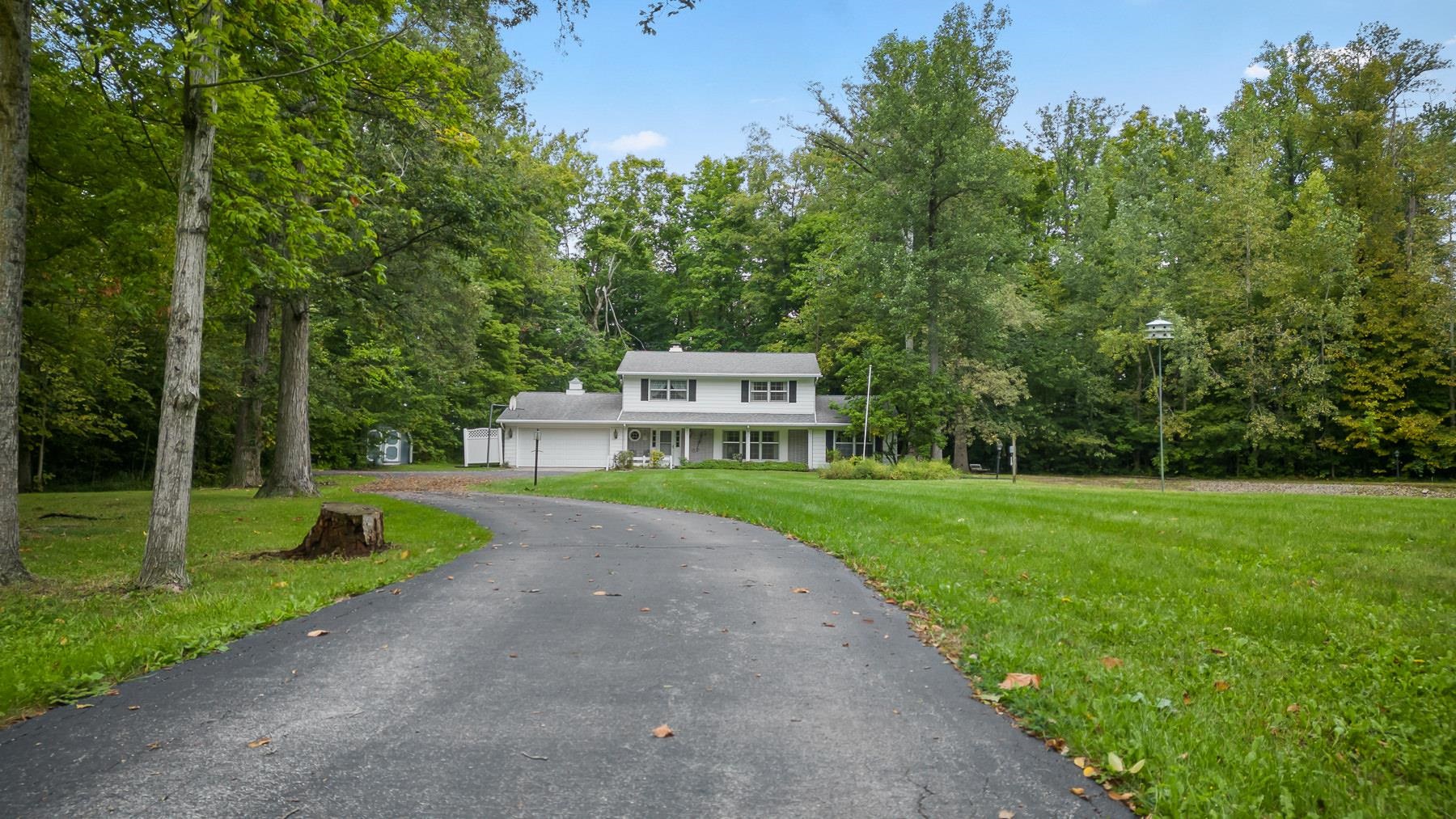 4466 West Division Road Huntington, IN 46750 - Photo 2 of 36 Gallery Image 2