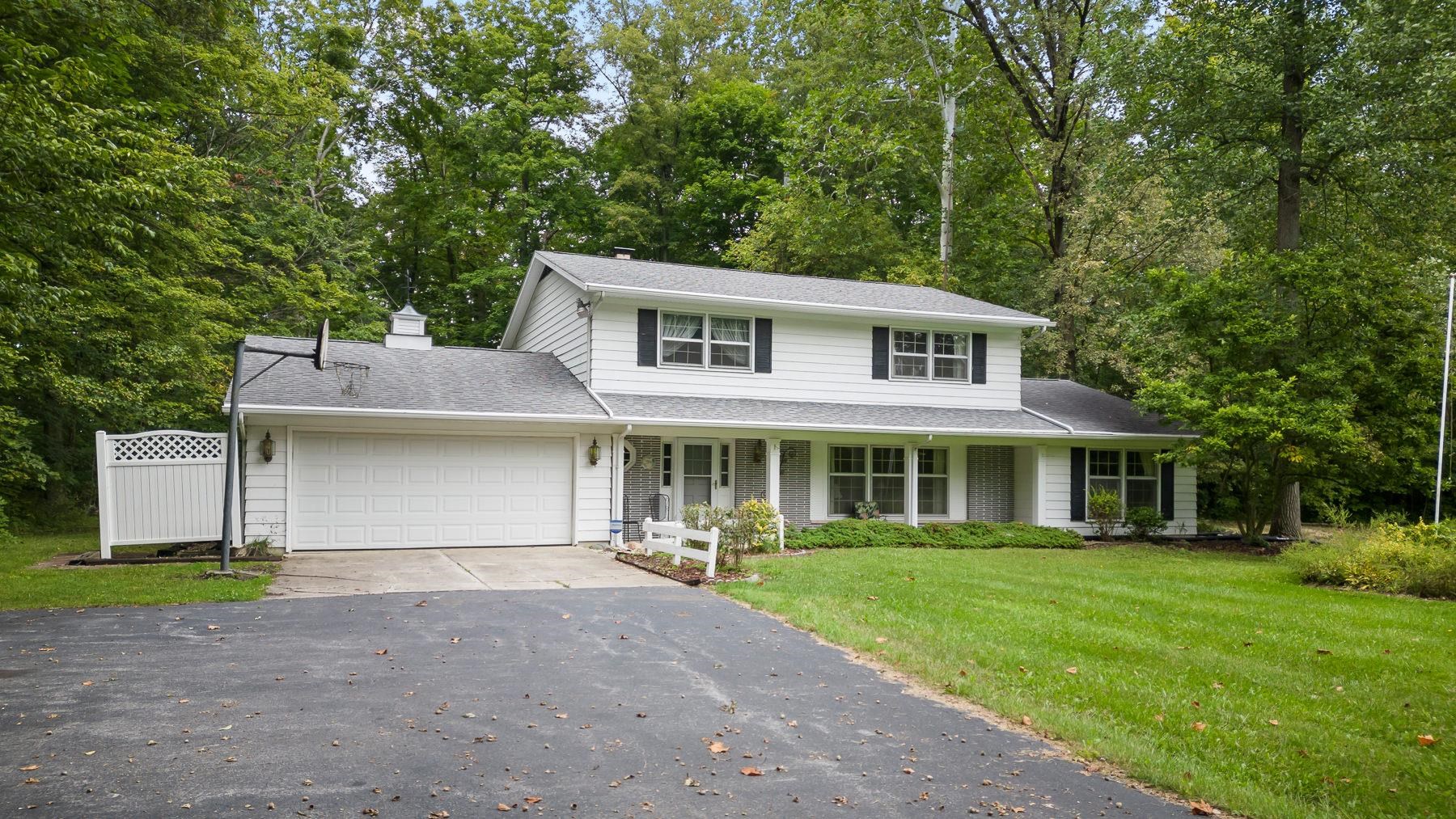 4466 West Division Road Huntington, IN 46750 - Photo 3 of 36 Gallery Image 3
