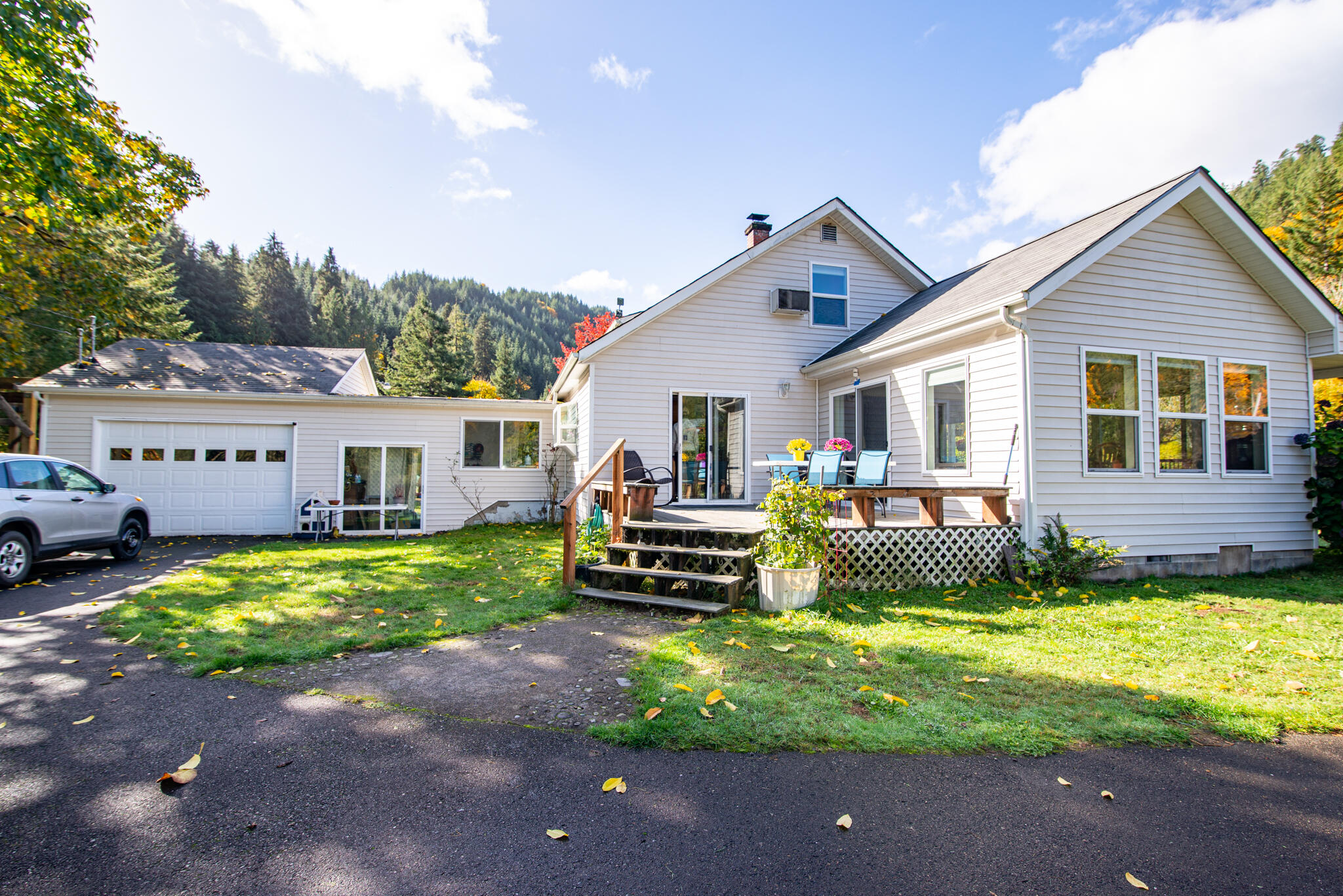 27277 Lower Smith River Road Reedsport, OR 97467 - Photo 16 of 83 13