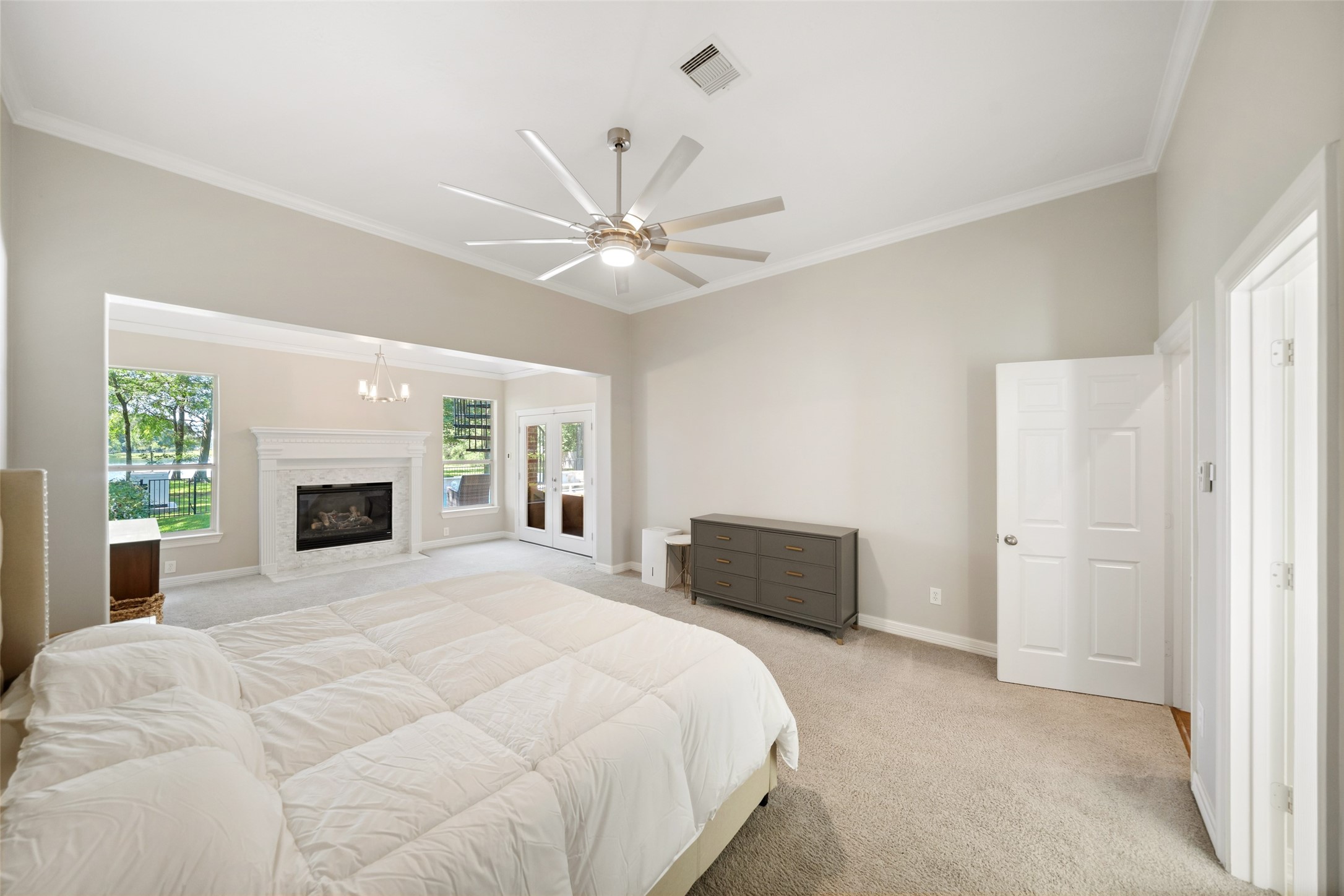 2302 Legends Shore Drive Spring, TX 77386 - Photo 29 of 48 Spacious primary retreat with soaring ceilings and a peaceful atmosphere.