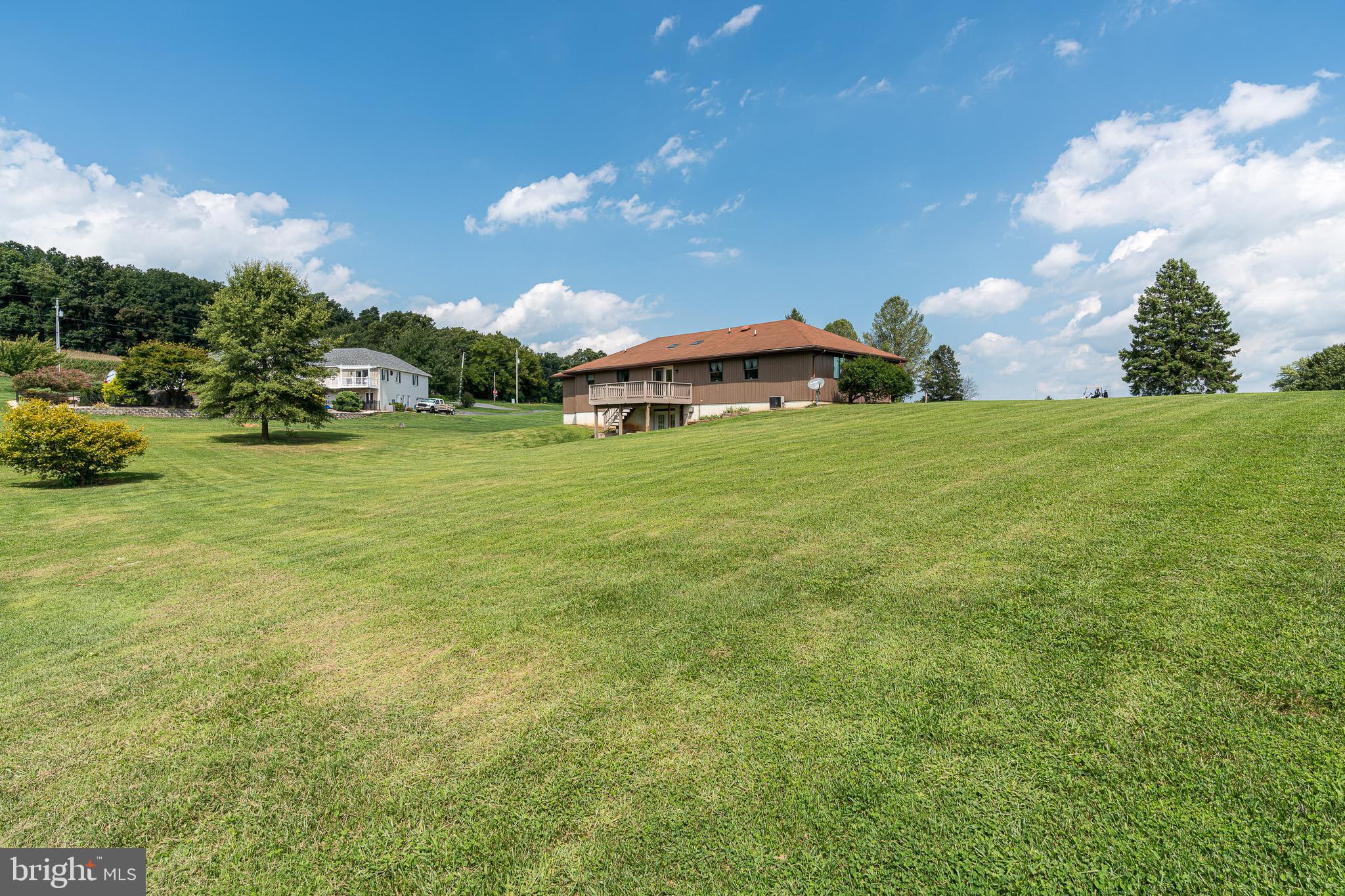 16304 Dolf Road Stewartstown, PA 17363 - Photo 7 of 32 Gallery Image 7