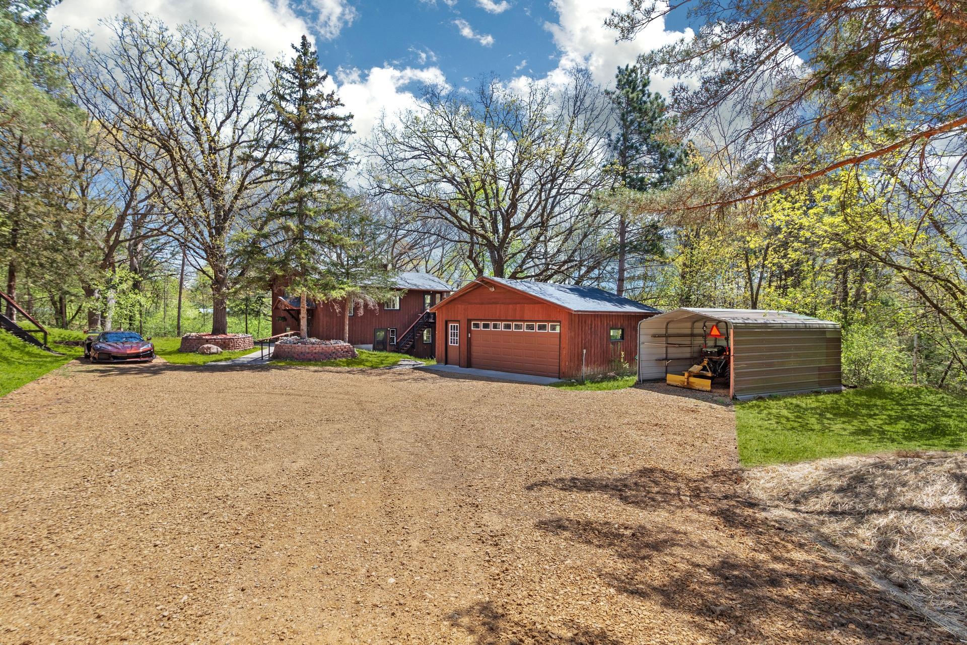 327 Krattley Lane Hudson, WI 54016 - Photo 8 of 38