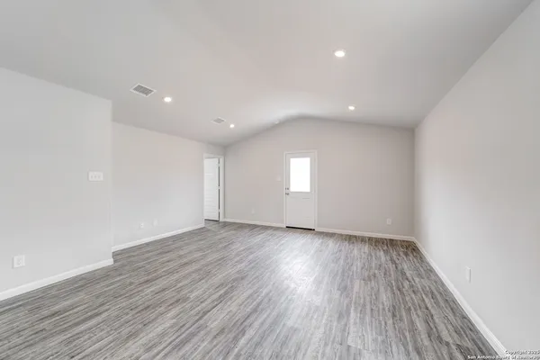 $175,990 | 305 Mariposa Circle, Kenedy, TX 78119