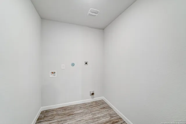 $199,990 | 305 Mariposa Circle, Kenedy, TX 78119