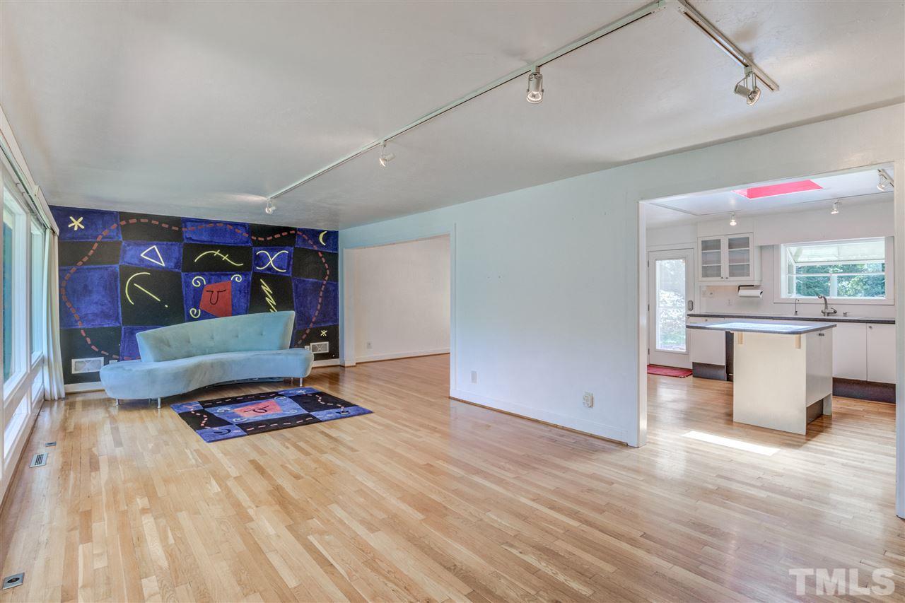 3413 Edgemont Drive Raleigh, NC 27612 - Photo 5 of 30