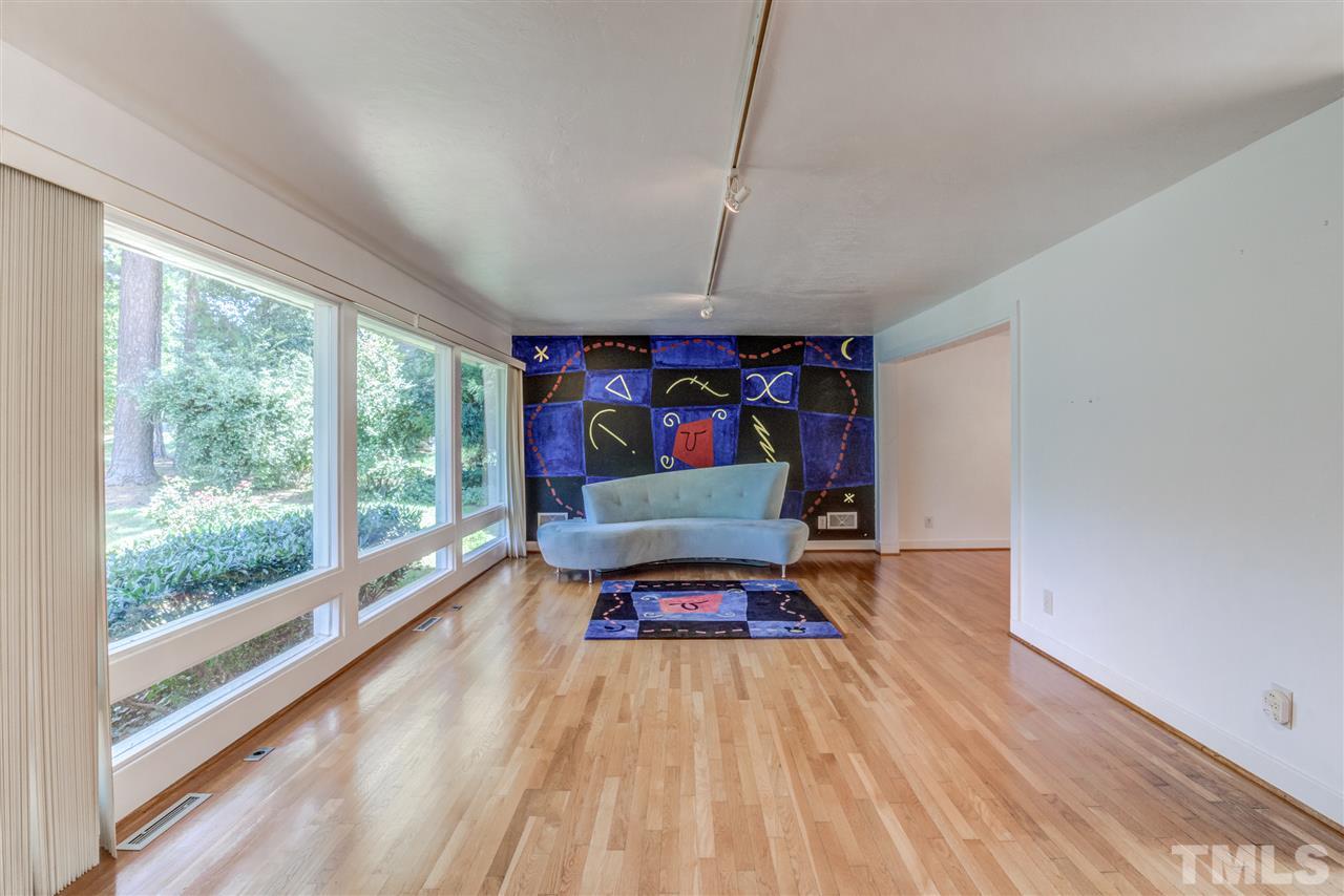 3413 Edgemont Drive Raleigh, NC 27612 - Photo 6 of 30