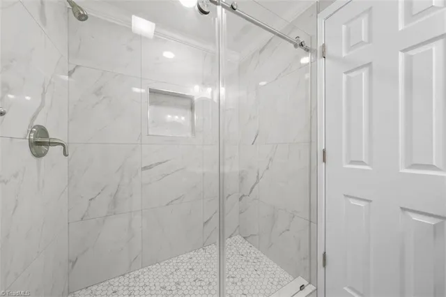 $375,000 | 805 West 5th Avenue, Lexington, NC 27292