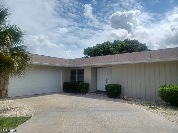$1,800 | 3727 Palm Tree Boulevard, Cape Coral, FL 33904