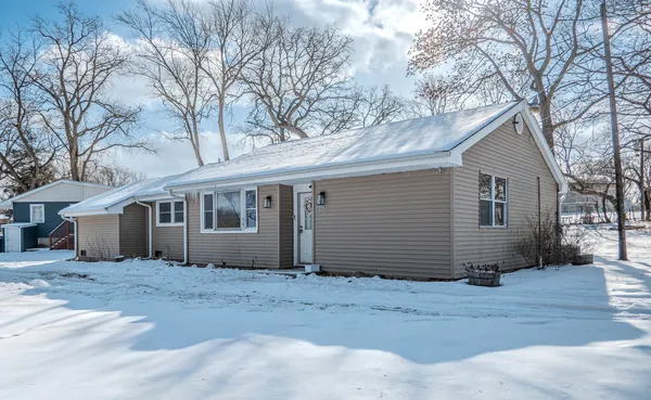 $307,500 | 21339 West Morton Drive, Lake Villa, IL 60046