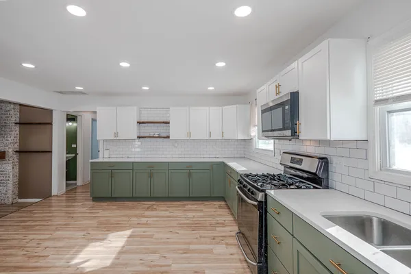 $307,500 | 21339 West Morton Drive, Lake Villa, IL 60046