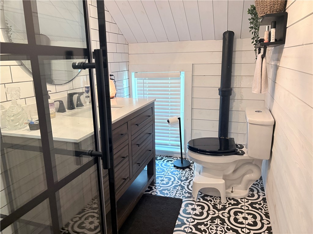 150 Stuart Avenue Arcadia, NY 14513 - Photo 19 of 25 Main Bath