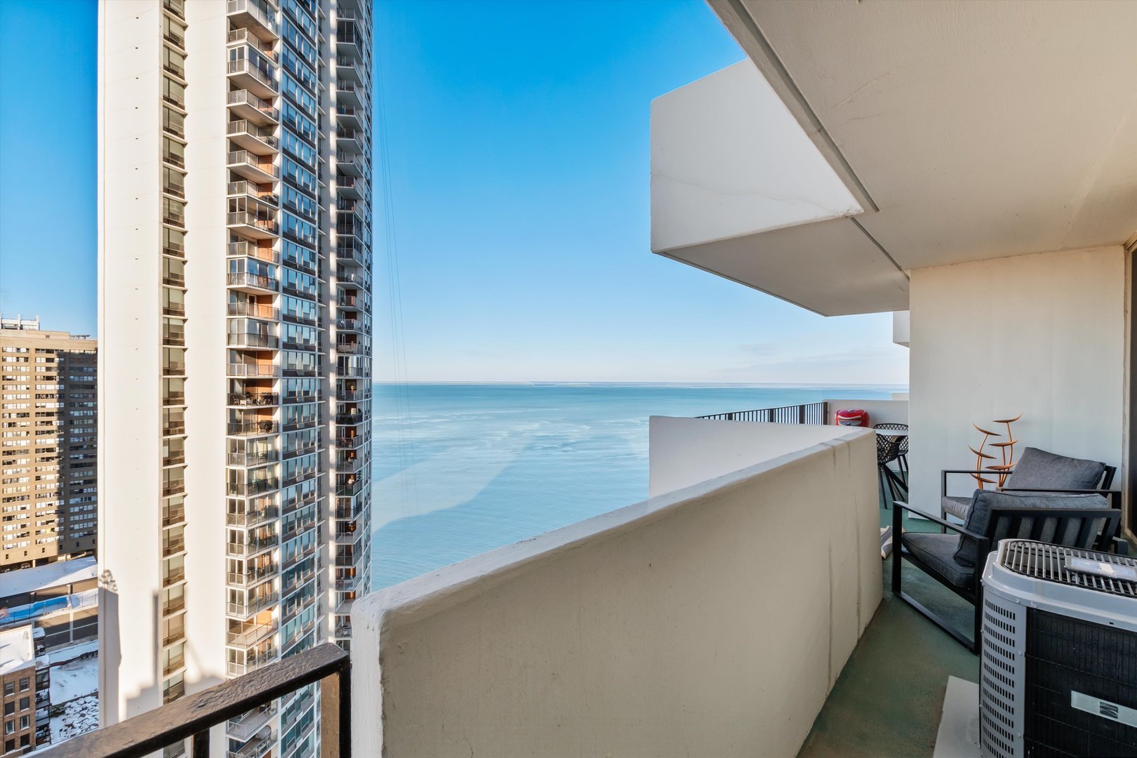 6033 North Sheridan Road, Unit 21D Chicago, IL 60660 - Photo 16 of 22 a view of storage and utility room