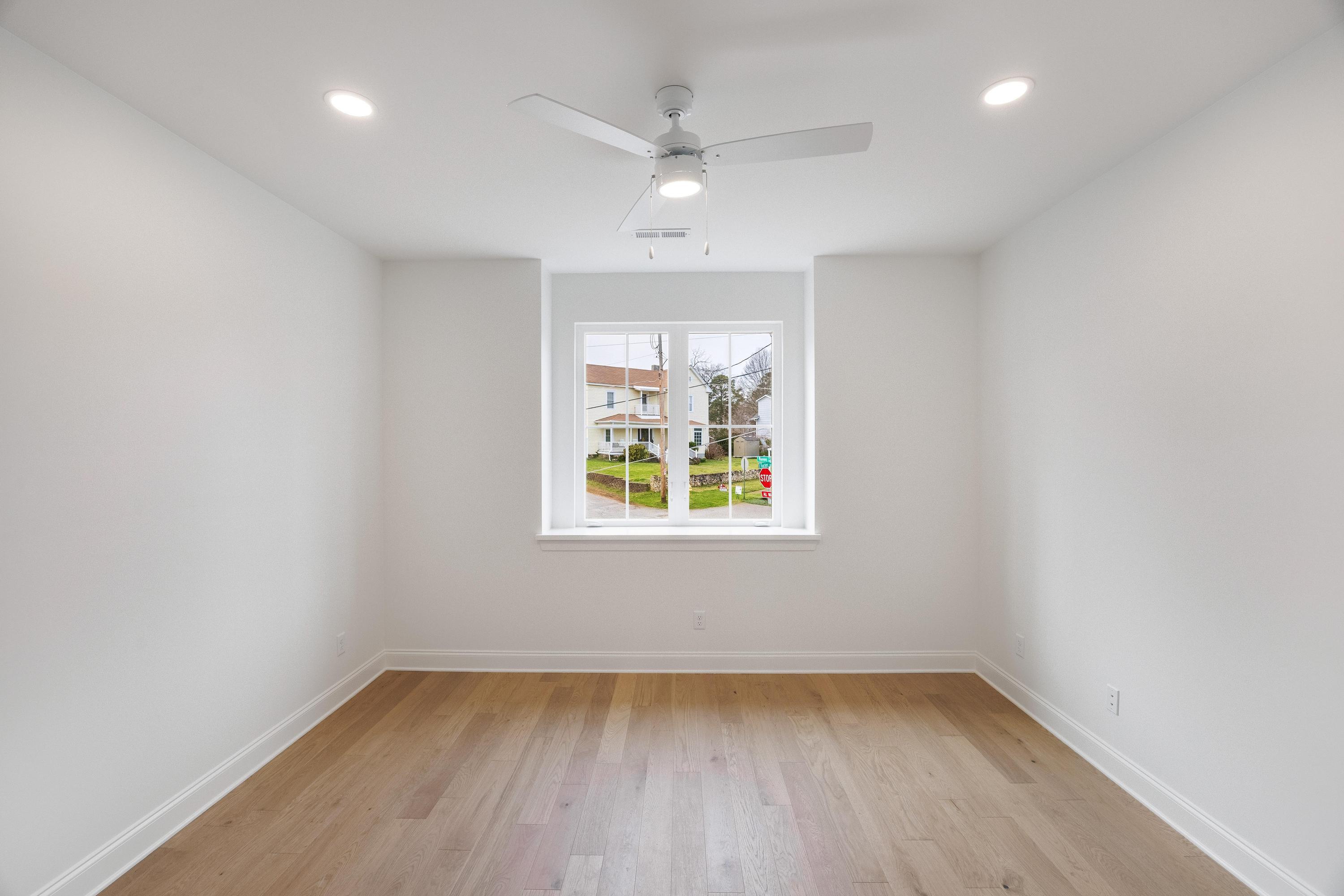 348 Tucker Street Chattanooga, TN 37405 - Photo 42 of 52 Bedroom #3