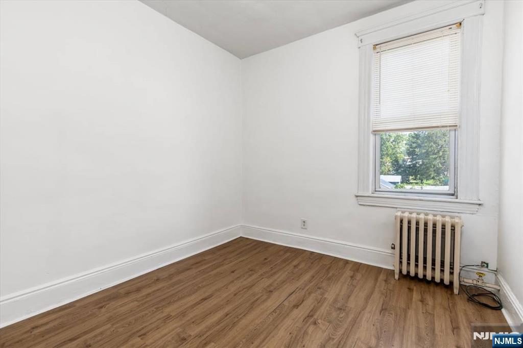 341 Grove Street East Rutherford, NJ 07073 - Photo 21 of 30 Gallery Image 21
