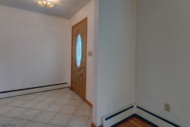 34 Knoll Road Wayne, NJ 07470 - Photo 6 of 50