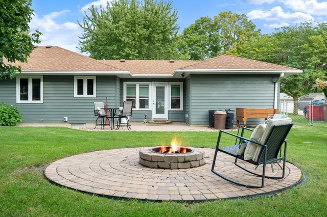 $265,000 | 1405 6th Street Northwest, Austin, MN 55912