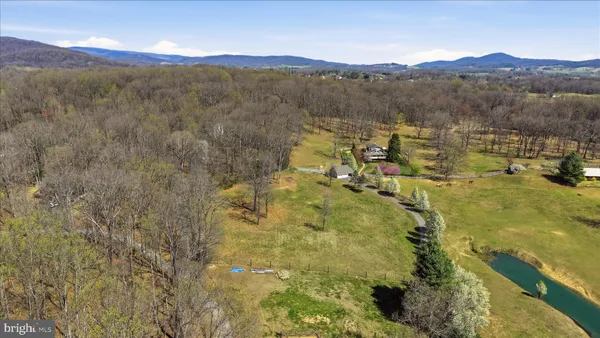 $325,000 | Mcdonalds, Hume, VA 22639